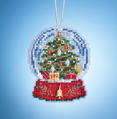 Christmas Tree Globe (2019)